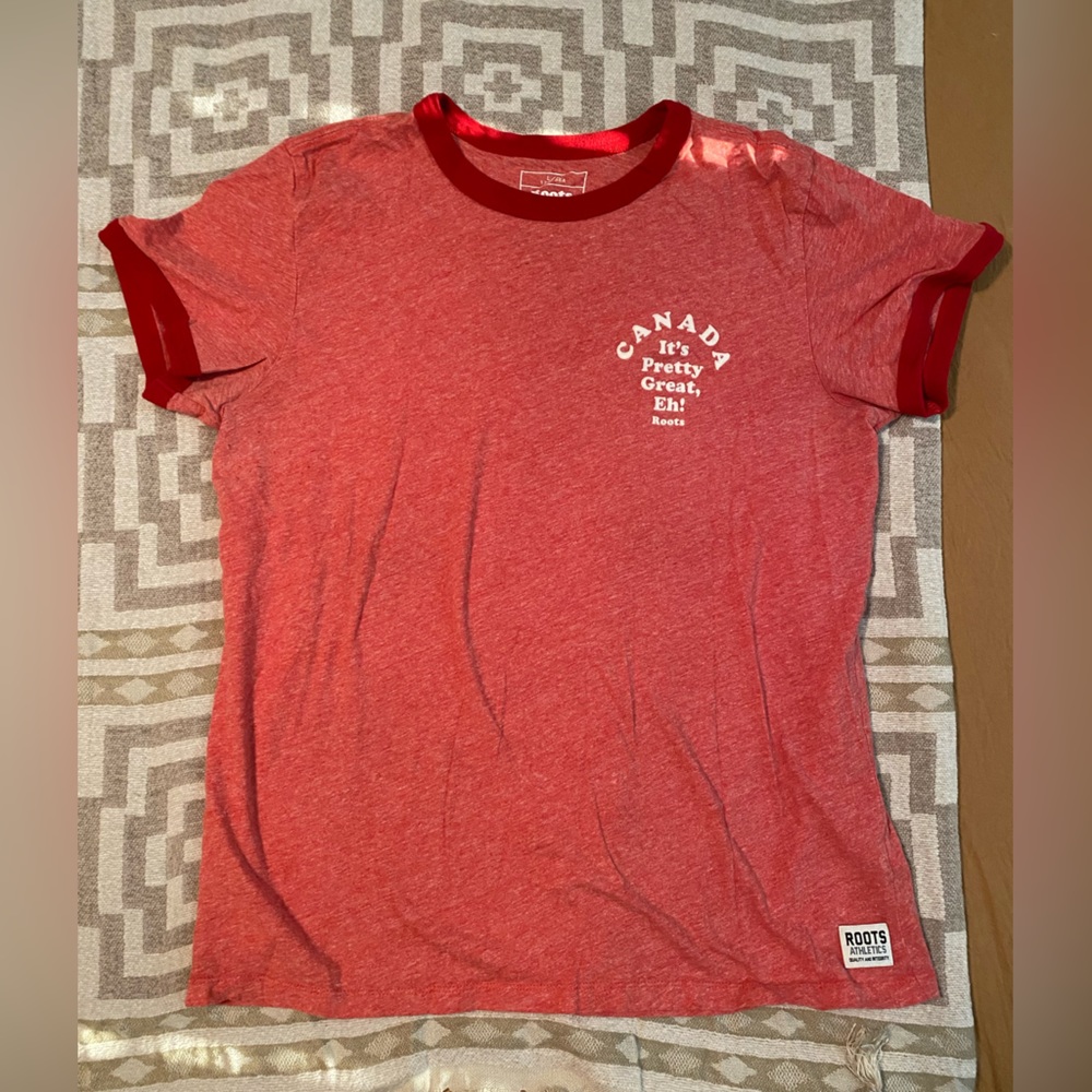 Roots Canada tee